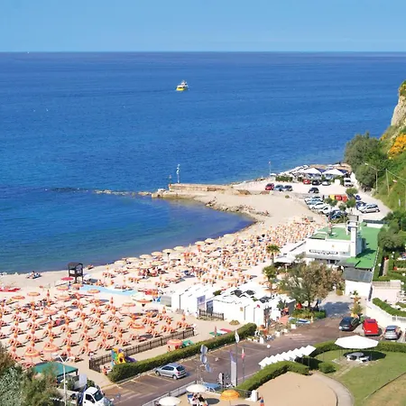 In With Wifi 度假居 佩萨罗